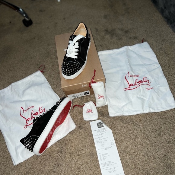 Selling Christian Loubitons size 7 - Picture 2 of 3